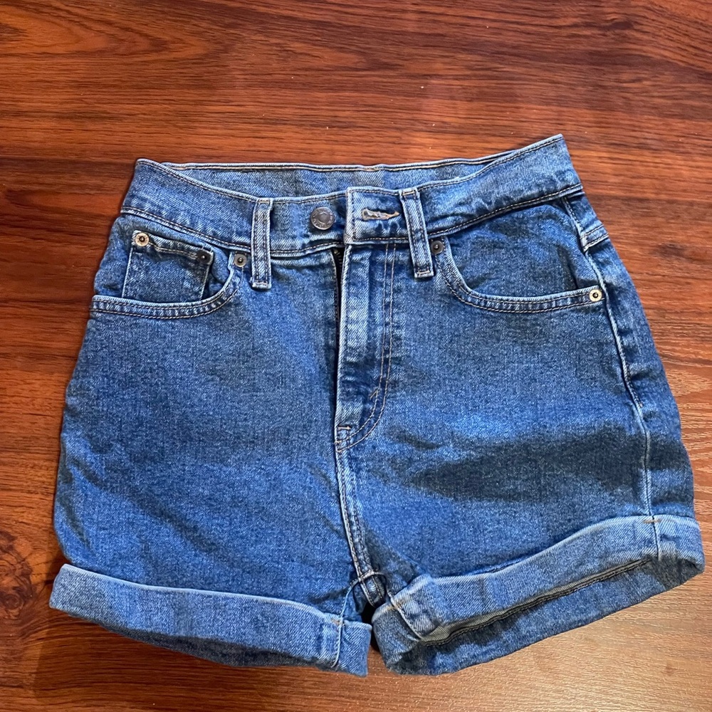 Classic High-Rise Blue Denim Levi Women’s Shorts